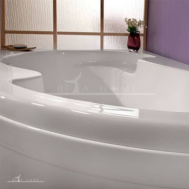 Silvia acrylic bath detail